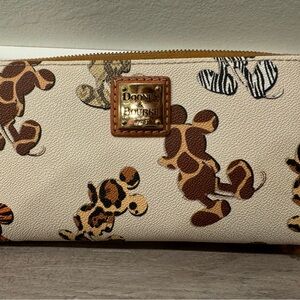 GUC Disney Dooney and Burke animal Mickey wallet